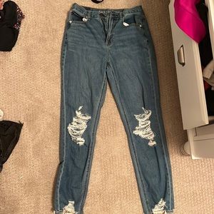 American Eagle Mom Jeans